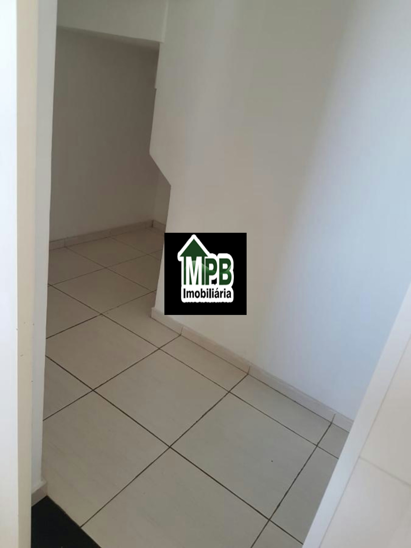 Sobrado à venda com 3 quartos, sendo 1 suíte, no condomínio Horto 3, Sorocaba - SP