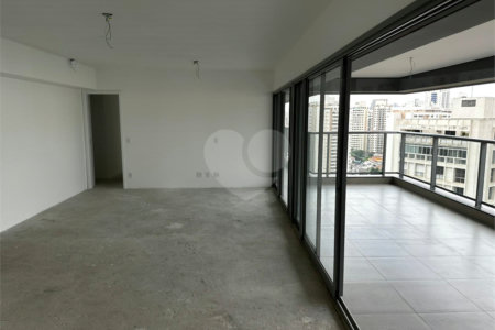 Apartamento à venda com 4 suítes em Água Branca, São Paulo, SP
