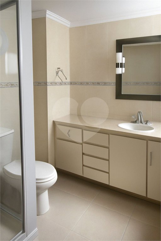 Apartamento à venda com 3 quartos, sendo 1 suíte,  em Alto da Lapa, São Paulo, SP