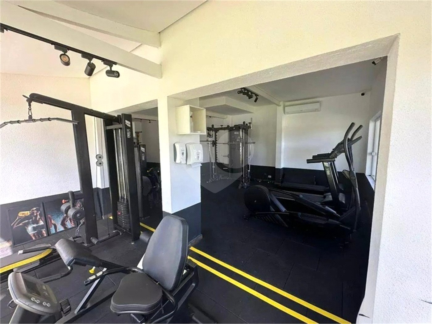 Casa à venda com 3 quartos, sendo 1 suíte, no condomínio Residencial Villa Verona, Sorocaba - SP