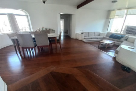 Apartamento à venda com 3 quartos, sendo 1 suíte,  em Vila Andrade, São Paulo, SP
