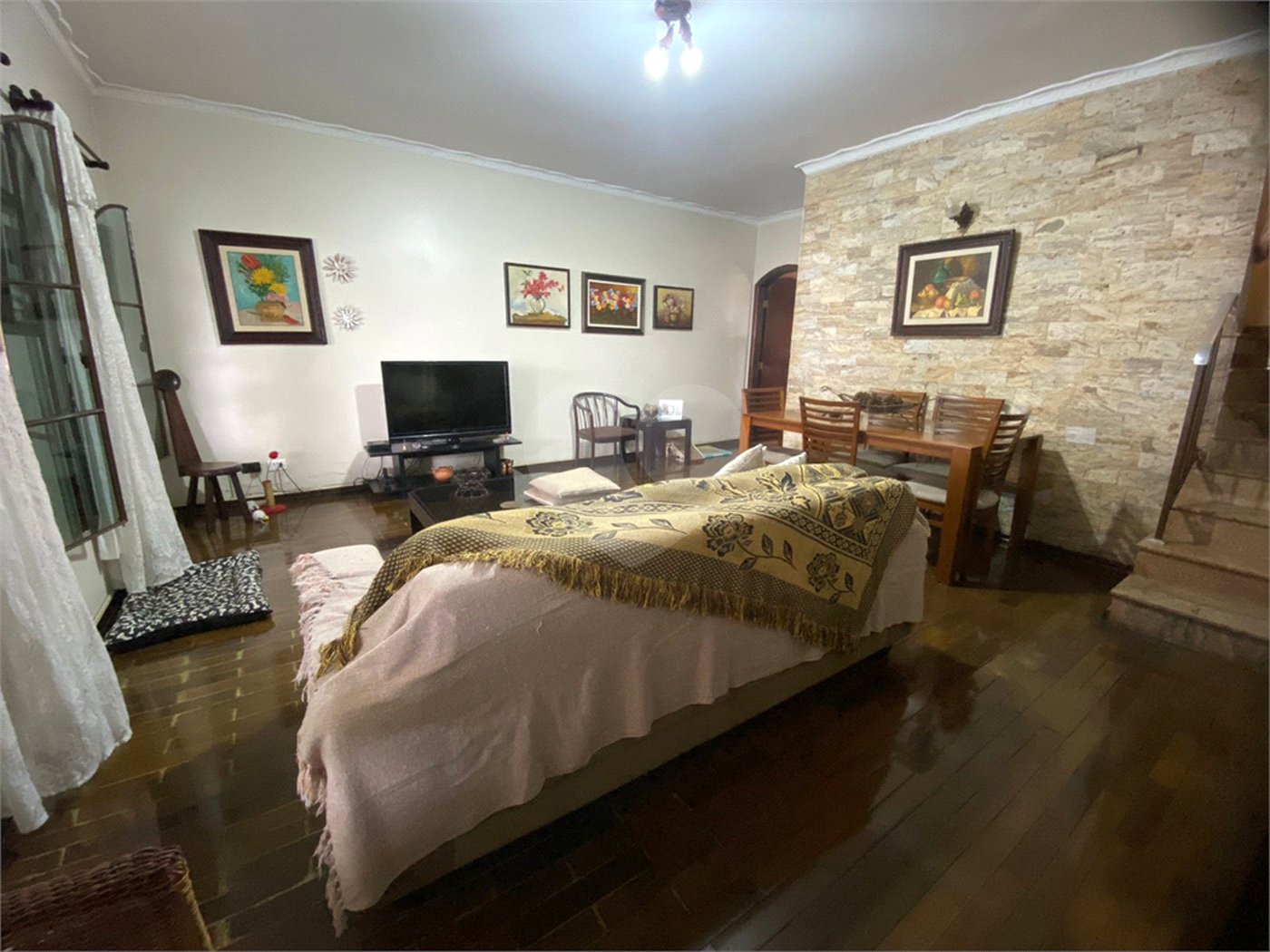 Sobrado à venda com 3 quartos, sendo 1 suíte, em Palmas do Tremembé, São Paulo, SP