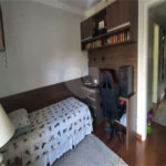Casa à venda com 4 quartos, sendo 2 suítes, no condomínio Florada da Serra, São Paulo - SP