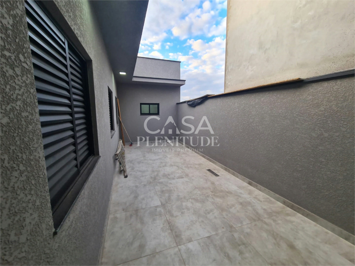 Casa em condomínio à venda com 3 quartos, sendo 1 suíte, em Wanel Ville, Sorocaba, SP