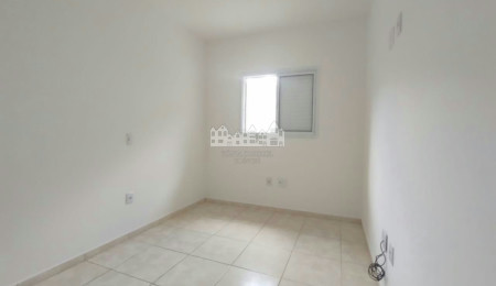 Casa à venda com 2 quartos, sendo 1 suíte,  no condomínio Figueiras, Atibaia - SP