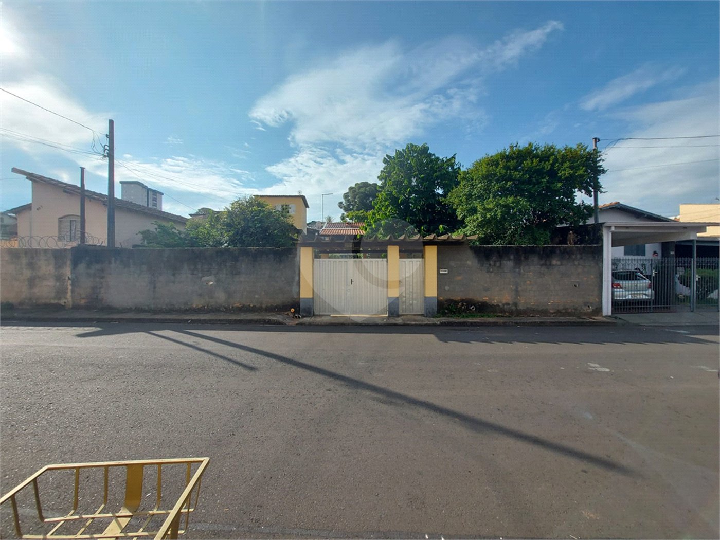 Terreno com 586,00 m² de área total na Vila Costa do Sol.