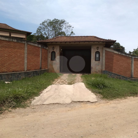 Chácara à venda com 5 quartos, sendo 3 suítes, em Chácaras São Bento, Valinhos, SP