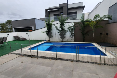 Casa à venda com 4 quartos, sendo 1 suíte, no condomínio Sun Lake, Sorocaba - SP