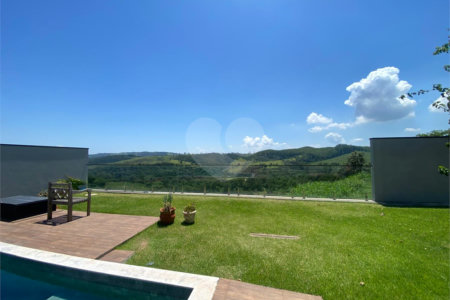 Casa à venda ou para alugar com 4 suítes no condomínio Campo de Toscana, Vinhedo - SP