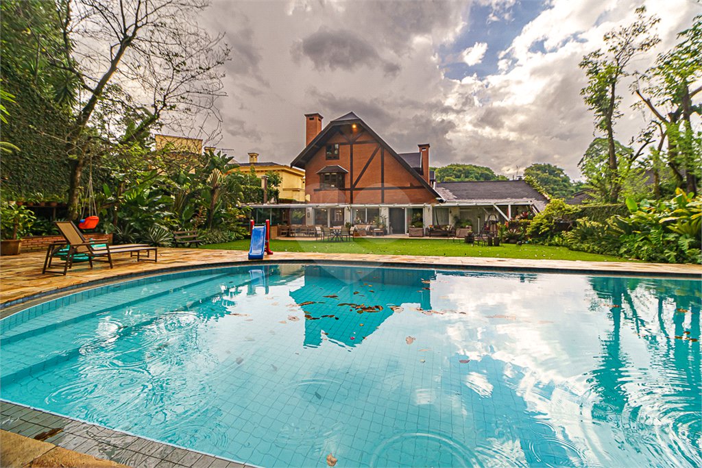 Casa à venda com 5 suítes em Jardim Morumbi, São Paulo, SP