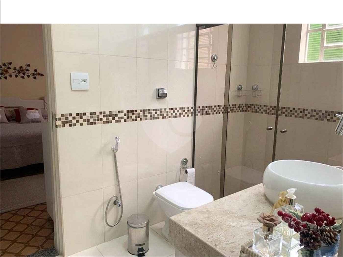 Casa à venda com 3 quartos no condomínio Recanto Florido, Vinhedo - SP