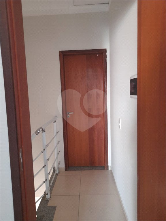 Sobrado à venda com 2 suítes em Jardim Nely, Indaiatuba, SP