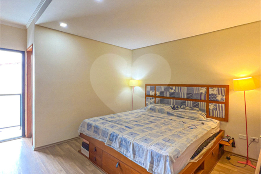 Sobrado à venda com 3 quartos, sendo 1 suíte,  em Tremembé, São Paulo, SP