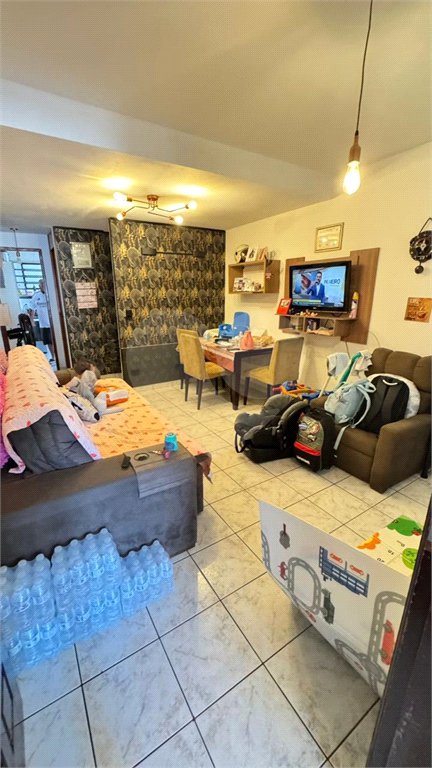 Sobrado à venda com 4 quartos em Interlagos, São Paulo, SP