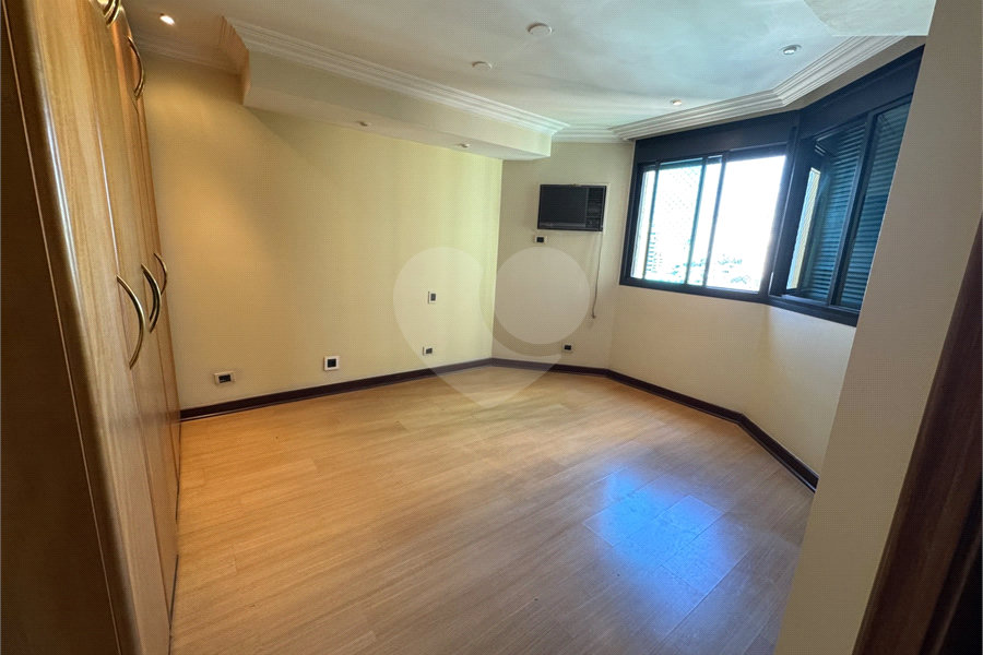 Apartamento à venda com 4 quartos, sendo 3 suítes, em Santana, São Paulo, SP