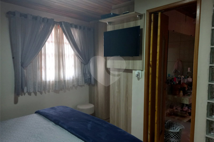 Casa à venda com 3 quartos, sendo 1 suíte, em Parque Novo Mundo, São Paulo, SP