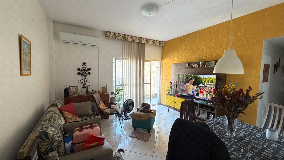 Apartamento à venda com 2 quartos, sendo 1 suíte,  em Lins de Vasconcelos, Rio de Janeiro, RJ