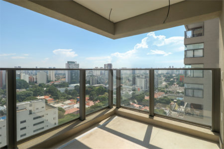 Apartamento à venda com 3 quartos, sendo 2 suítes,  em Brooklin, São Paulo, SP