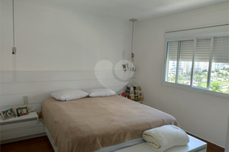 Apartamento à venda com 3 quartos, sendo 1 suíte,  no Centro, São Bernardo do Campo, SP