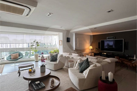 Apartamento à venda com 3 suítes em Vila Andrade, São Paulo, SP