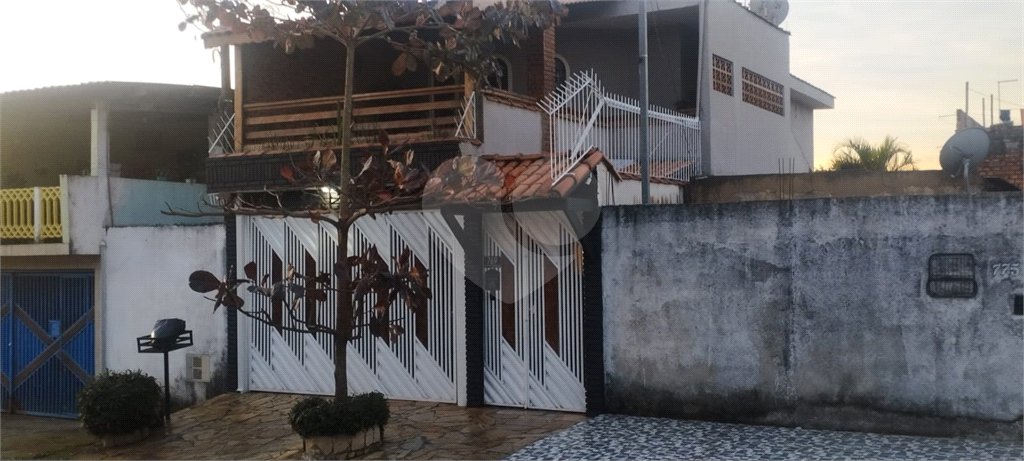 Casa à venda com 3 quartos em Parque Residencial Marengo, Itaquaquecetuba, SP