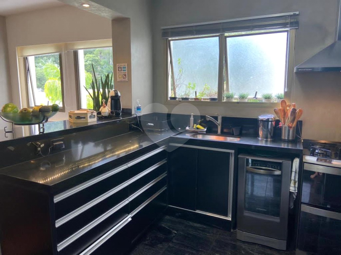 Apartamento à venda com 3 suítes em Vila Suzana, São Paulo, SP