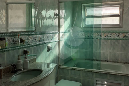 Sobrado à venda com 3 quartos, sendo 1 suíte, em Vila Maria Alta, São Paulo, SP
