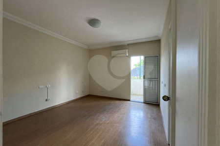 Casa para alugar com 4 quartos, sendo 2 suítes, no condomínio Porto Fino, São Paulo - SP