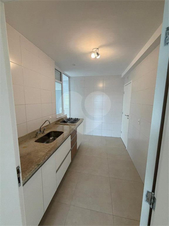 Apartamento à venda com 3 quartos, sendo 1 suíte, em Jardim Aeroporto, São Paulo, SP
