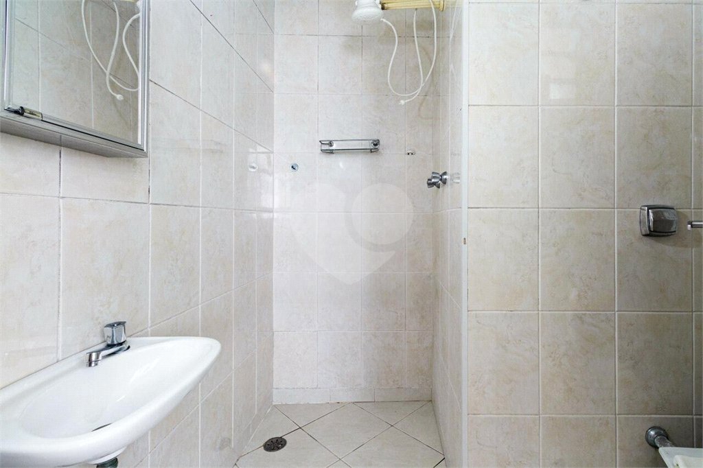 Apartamento à venda com 3 quartos, sendo 1 suíte,  em Santa Cecília, São Paulo, SP