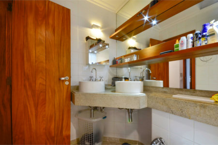 Casa à venda com 5 quartos, sendo 4 suítes, no condomínio Espaço Mobile - Real Parque, São Paulo - SP