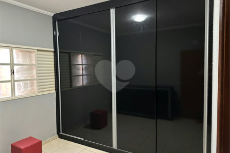 Casa Térrea à venda com 3 quartos, sendo 1 suíte, em Jardim Ouro Branco, Ribeirão Preto, SP