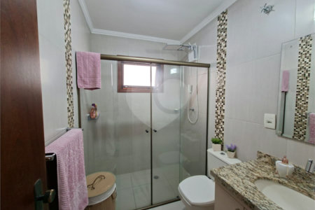Sobrado à venda com 3 quartos, sendo 1 suíte, em Jardim Bonfiglioli, São Paulo, SP