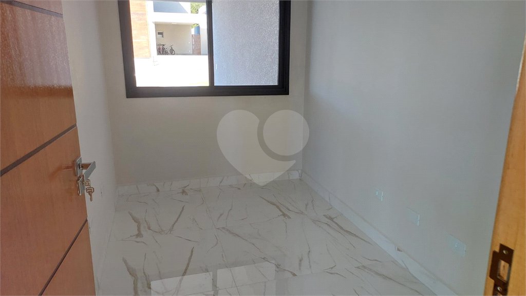 Casa à venda com 3 suítes no condomínio Shambala III, Atibaia - SP