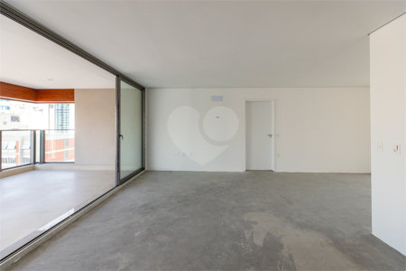 Apartamento à venda com 4 suítes em Campo Belo, São Paulo, SP