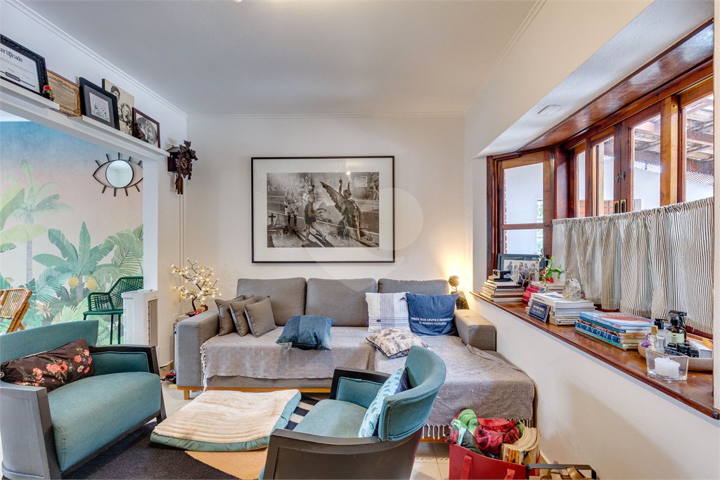 Casa de Vila à venda com 3 quartos em Alto da Boa Vista, São Paulo, SP