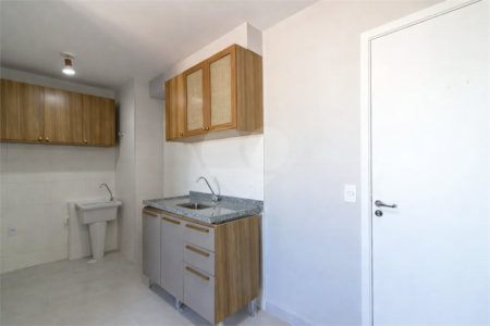 Apartamento à venda com 2 quartos, sendo 1 suíte,  em Parada Inglesa, São Paulo, SP
