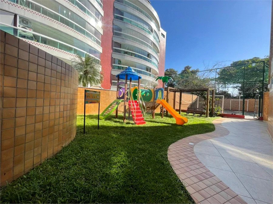 Apartamento à venda ou para alugar com 3 quartos, sendo 1 suíte,  em Riviera de São Lourenço, Bertioga, SP