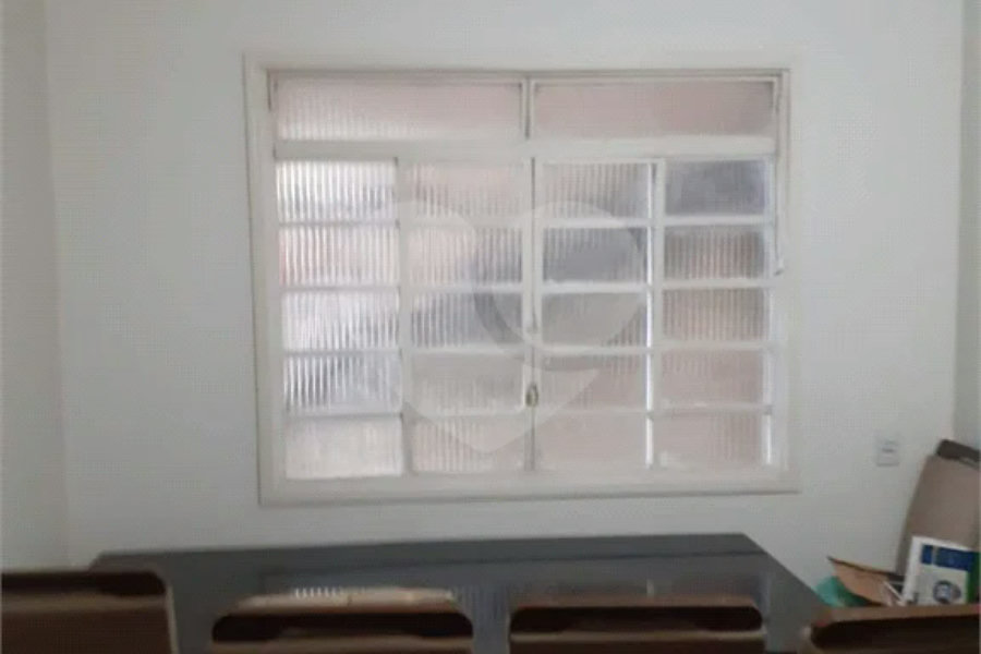 Sobrado à venda com 4 quartos, sendo 1 suíte, em Campo Limpo, São Paulo, SP