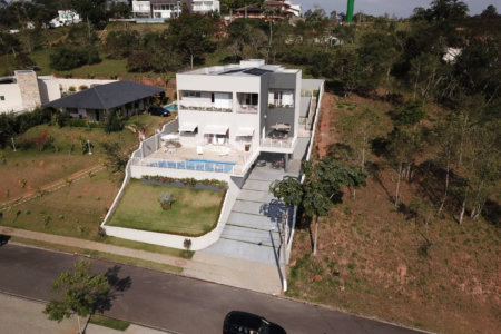 Casa à venda com 4 suítes no condomínio Reserva Ibirapitanga Ii, Santa Isabel - SP