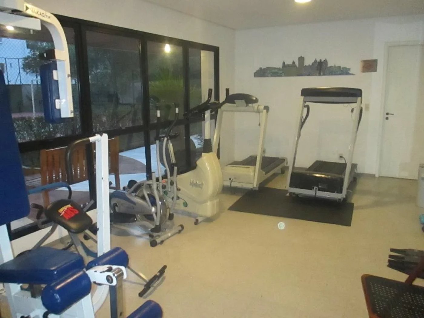 Apartamento à venda com 3 quartos, sendo 1 suíte, em Real Parque, São Paulo, SP
