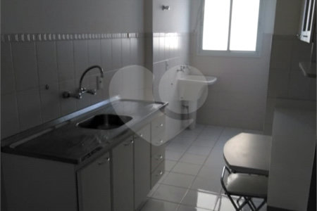 Indaiatuba - Venda - Apartamento no Condomínio Portal das Flores com 64 m², 3 dorms, sendo 2 com armários planejados, , WC social, cozinha planejada e totalmente integrada com a lavanderia, varanda, , 02 vagas de garagem. Excelente localização, a poucos metros do Shopping Polo, mercados, padaria,