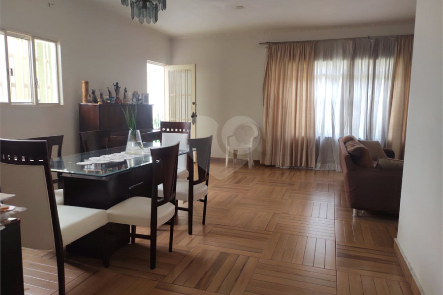 Sobrado à venda com 4 quartos, sendo 1 suíte,  em Jardim São Paulo(zona Norte), São Paulo, SP