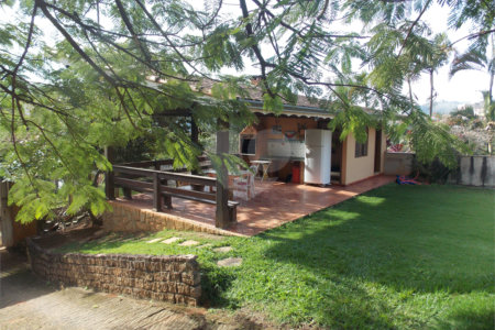 Casa Térrea à venda com 3 quartos, sendo 1 suíte, em Mirante do Cachoeira, Piracaia, SP