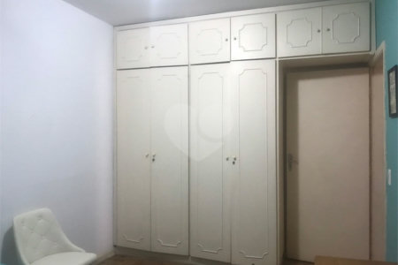 Casa à venda com 3 quartos em Vila Hamburguesa, São Paulo, SP