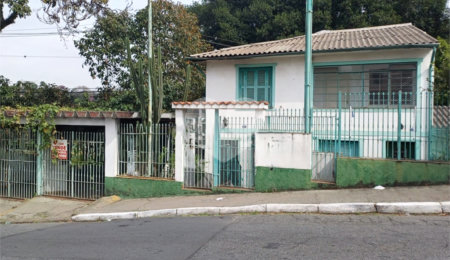 Sobrado à venda ou para alugar com 3 quartos, sendo 1 suíte,  em Tremembé, São Paulo, SP