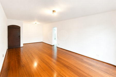 Apartamento à venda ou para alugar com 3 quartos, sendo 1 suíte,  em Granja Julieta, São Paulo, SP