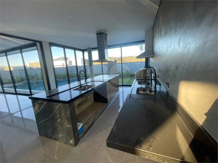 CASA ALTO PADRÃO | 5 SUÍTES | CONDOMÍNIO CLUBE – ATIBAIA