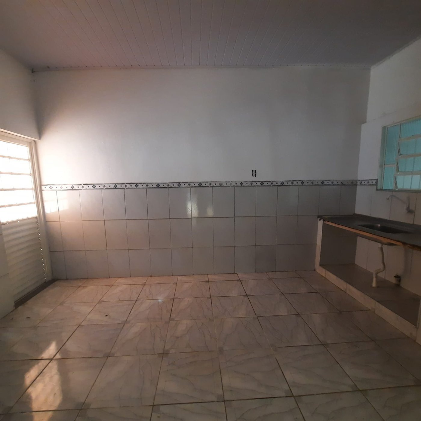 Casa à venda com 2 quartos em Hortolândia, SP