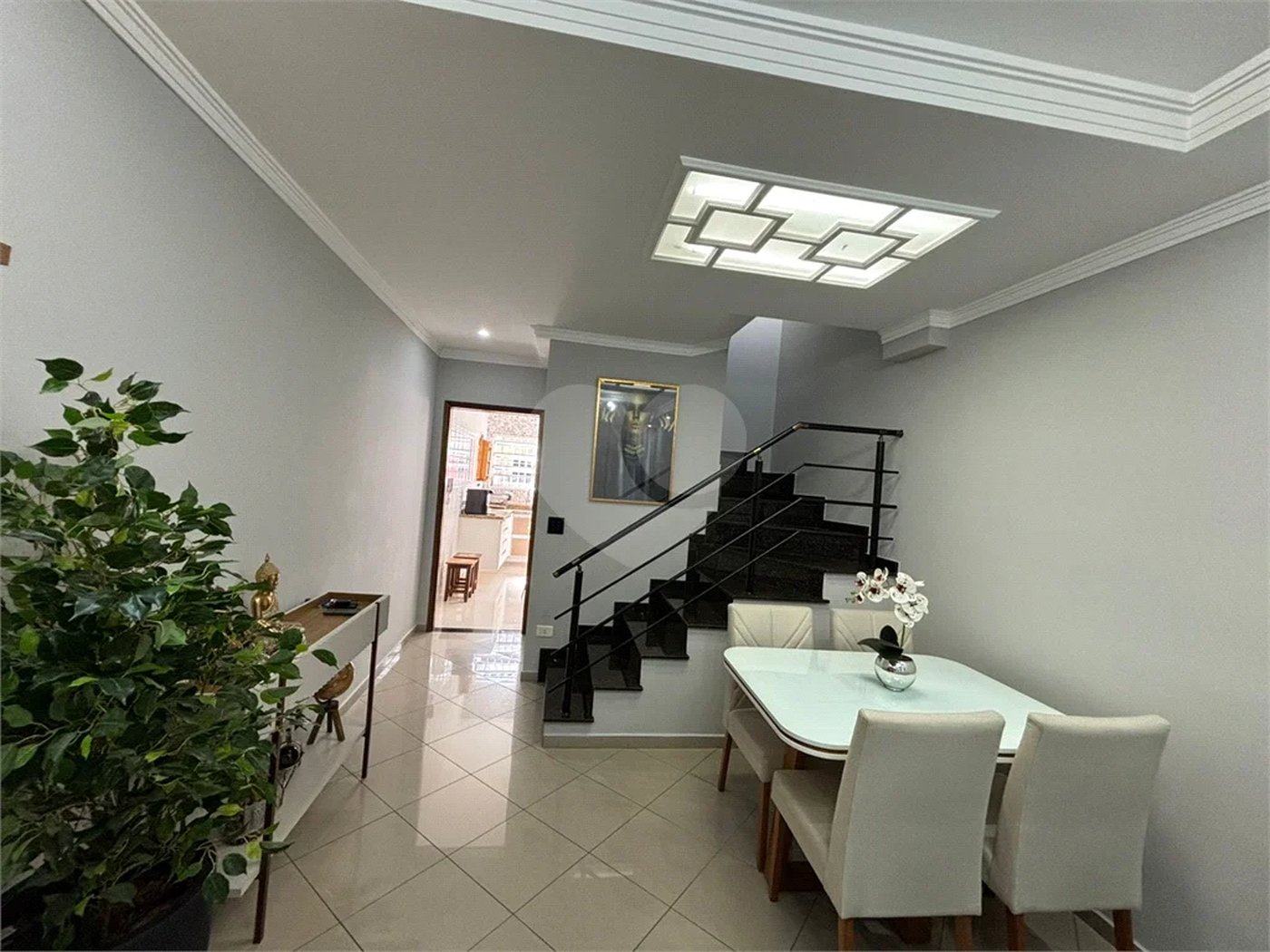 Casa à venda com 3 quartos, sendo 1 suíte, no condomínio Mira Estrela, São Paulo - SP
